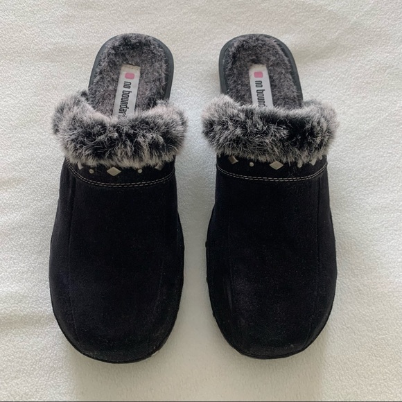 No Boundaries Cute Fuzzy Clogs! Black w/ Gray fur! 9 - Picture 2 of 13